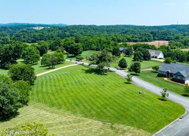 Property at 1409 Brookemeade Ave, Maryville, TN 37804