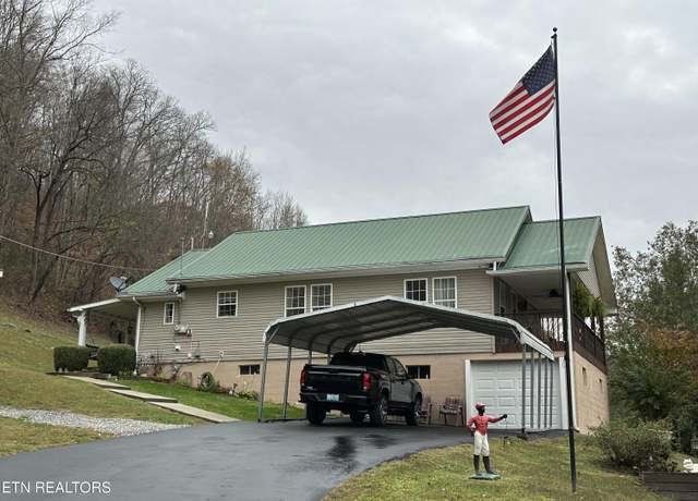 Property at 59 River Rd, Miracle, KY 40856, 3 beds, 1.5 baths