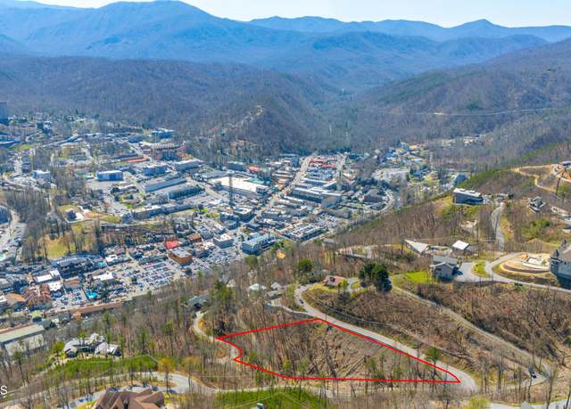 Property at 419 Campbell Lead Rd, Gatlinburg, TN 37738