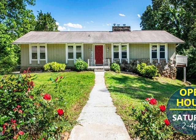 Property at 8908 Grantop Dr, Knoxville, TN 37923, 4 beds, 3 baths