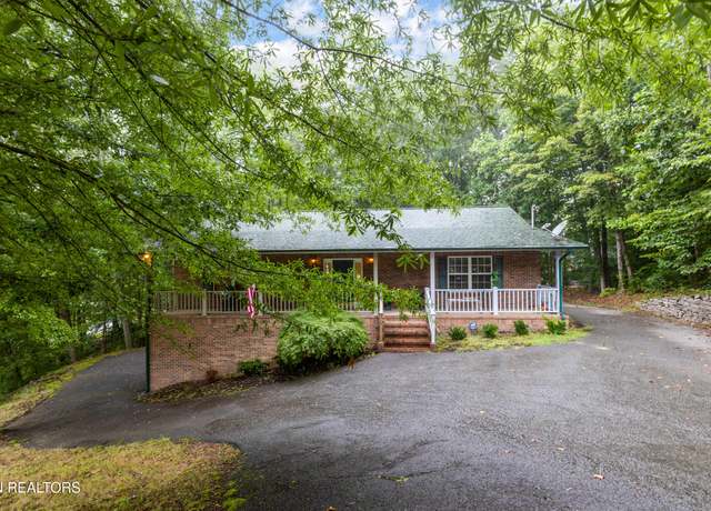 Property at 7509 Belfast Ln, Knoxville, TN 37931, 4 beds, 3 baths