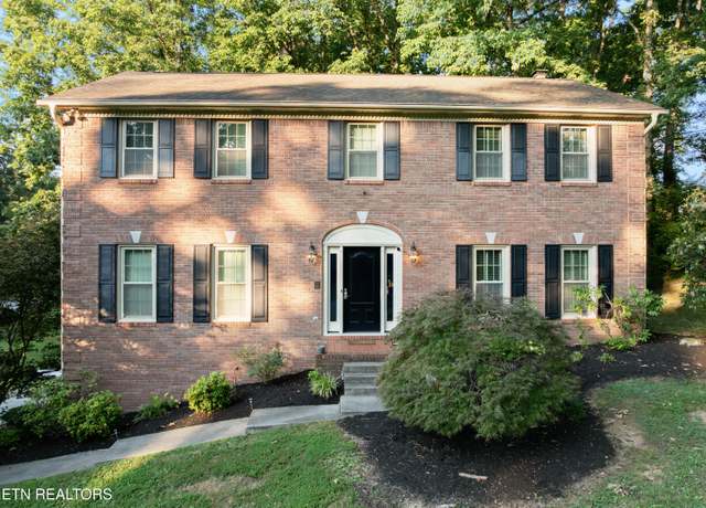 Property at 7858 Camberley Dr, Powell, TN 37849, 4 beds, 3.5 baths