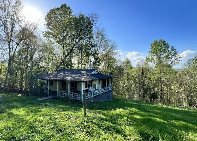 Property at 647 S Sudenny Ln, Lafollette, TN 37766, 2 beds, 2 baths