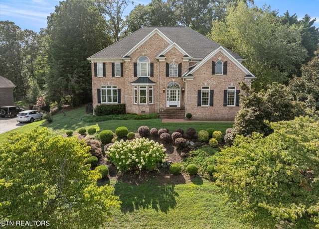 Property at 12723 Buttonwood Ln, Farragut, TN 37934, 4 beds, 3.5 baths