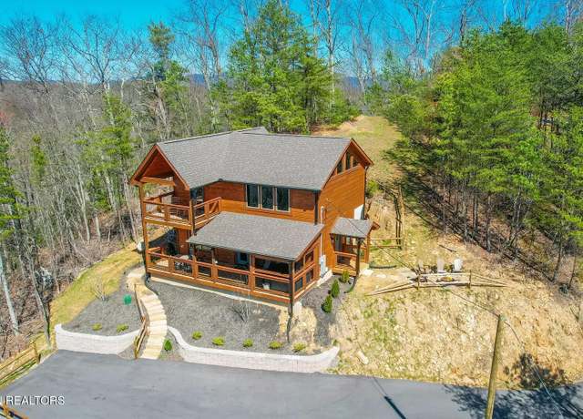 Property at 763 Ski View Ln, Sevierville, TN 37876, 2 beds, 2 baths