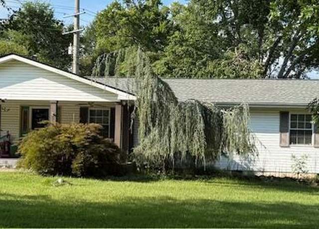 Property at 834 Whitehall Road Rd, Knoxville, TN 37909, 4 beds, 3 baths