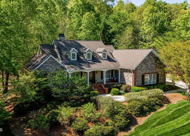 Property at 190 Lake Crest Dr, Lenoir City, TN 37772, 3 beds, 5 baths