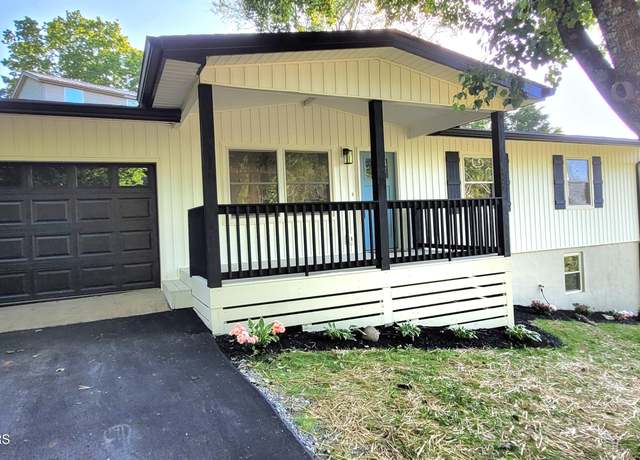 Property at 1805 Ferd Hickey Rd, Knoxville, TN 37909, 4 beds, 2.5 baths