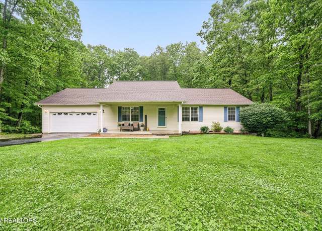 Property at 2236 Spruce Loop, Crossville, TN 38555, 3 beds, 2 baths
