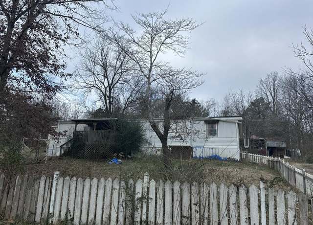 Property at 110 Pinecrest Dr, Loudon, TN 37774