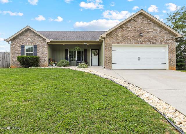 Property at 2827 Palace Green Rd, Knoxville, TN 37924, 3 beds, 2 baths