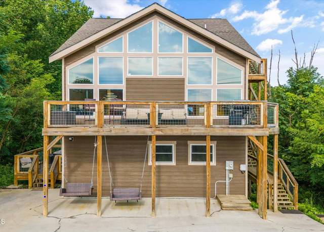 Property at 622 Wiley Oakley Dr, Gatlinburg, TN 37738, 3 beds, 4.5 baths
