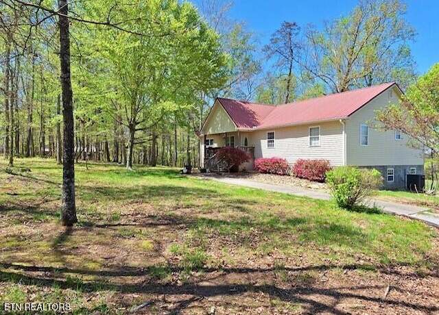 Property at 4213 Bart Giffin Rd, Maryville, TN 37803, 3 beds, 2.5 baths