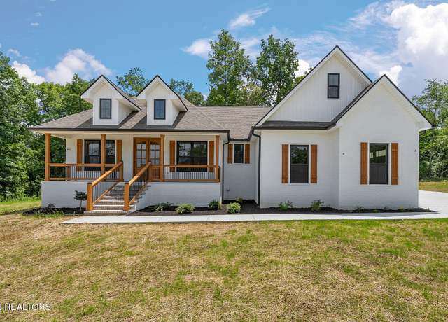 Property at 4 Riverchase Dr, Crossville, TN 38571, 3 beds, 2 baths