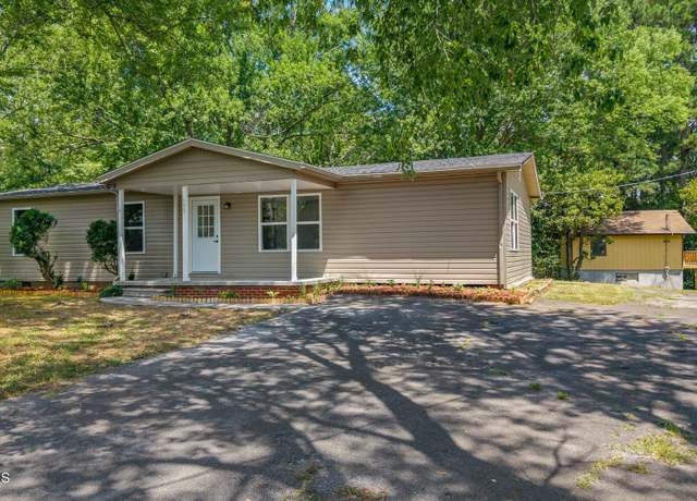 Property at 135 County Road 510, Englewood, TN 37329, 4 beds, 3 baths