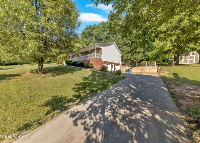 Property at 3721 Meadowland Dr, Morristown, TN 37814, 3 beds, 2 baths