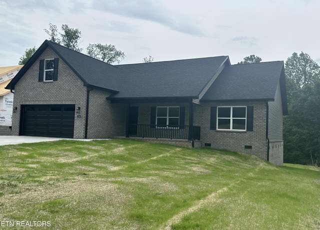 Property at 2506 Patrick Ave, Maryville, TN 37804, 4 beds, 2 baths