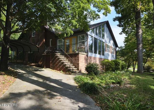 Property at 1705 N Hills Blvd, Knoxville, TN 37917, 4 beds, 3 baths