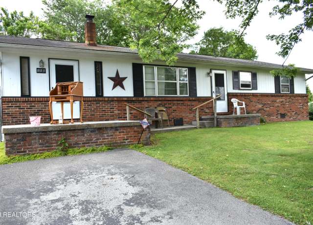 Property at 106 Walnut St, New Tazewell, TN 37825, 3 beds, 1.5 baths