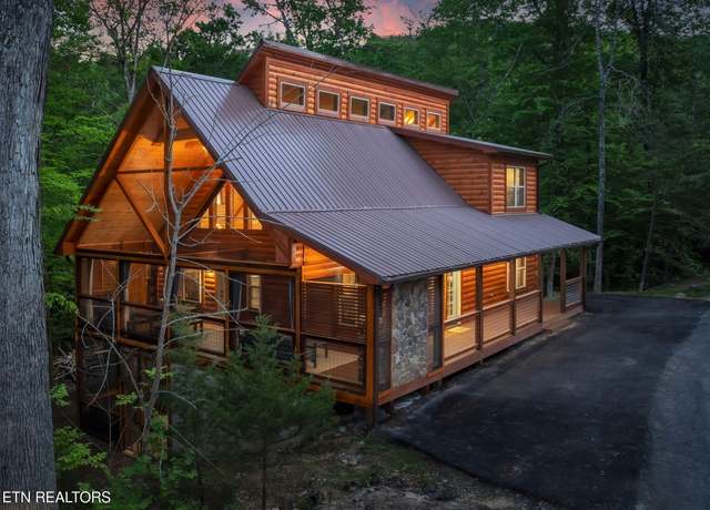 Property at 3138 White Falcon Way, Pigeon Forge, TN 37863, 3 beds, 4.5 baths