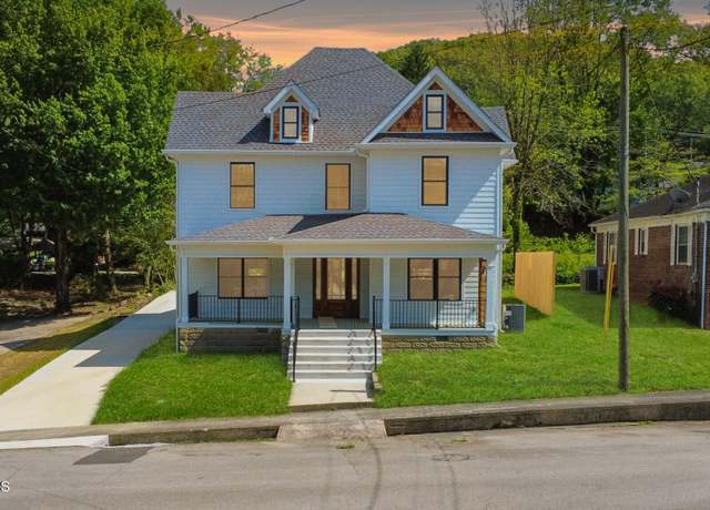 Property at 115 Roane St, Oliver Springs, TN 37840, 4 beds, 3.5 baths