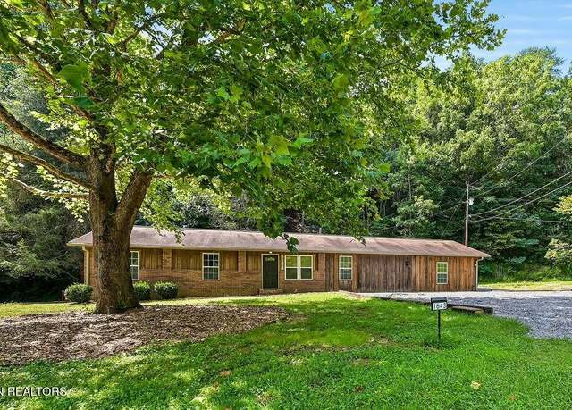 Property at 1643 Arron Way, Sevierville, TN 37876, 3 beds, 2 baths