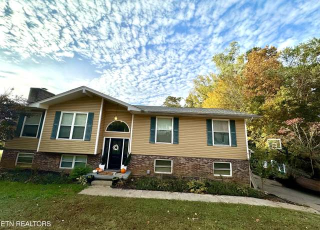 Property at 1416 Live Oak Cir, Knoxville, TN 37932, 4 beds, 2.5 baths
