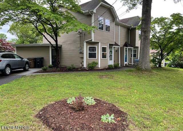 Property at 7529 NW Chatham Cir, Knoxville, TN 37909, 2 beds, 1.5 baths