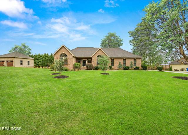Property at 1826 Peppertree Dr, Alcoa, TN 37701, 3 beds, 2.5 baths