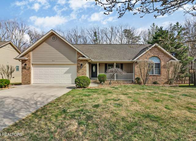 Property at 35 Bingham Ln, Crossville, TN 38558, 4 beds, 3 baths