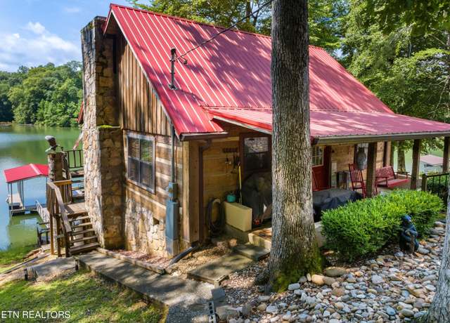 Property at 1055 Dean Cir, Dandridge, TN 37725, 2 beds, 2 baths