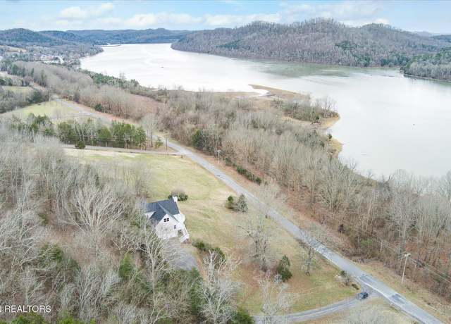 Property at 378 Holleman Bend Ln, Granville, TN 38564, 3 beds, 2.5 baths