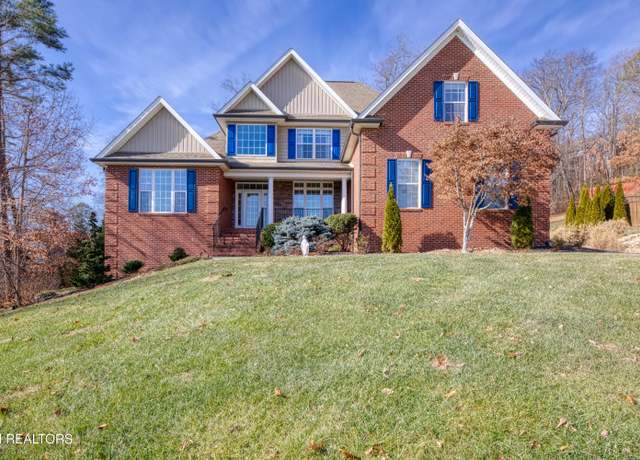 Property at 5259 Walkercrest Ln, Knoxville, TN 37918, 5 beds, 3.5 baths
