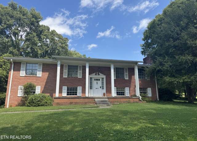 Property at 600 E Meadecrest Dr, Knoxville, TN 37923, 3 beds, 2.5 baths