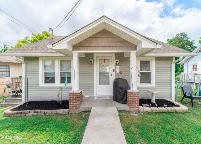 Property at 408 W 7th Ave, Lenoir City, TN 37771, 3 beds, 1 bath