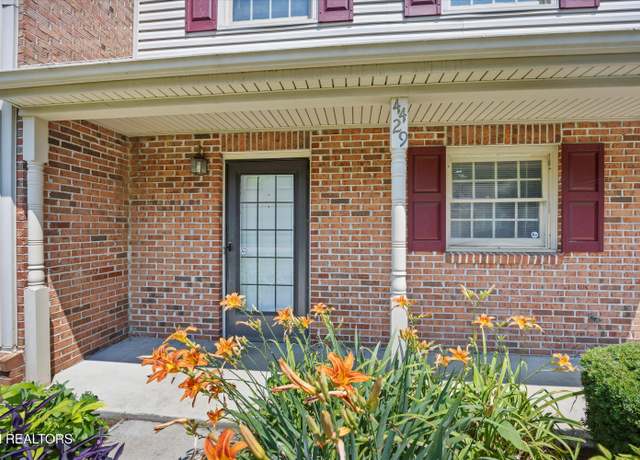 Property at 4429 Washington Ct, Knoxville, TN 37917, 2 beds, 1.5 baths
