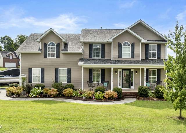 Property at 5615 Gateswalk Ln, Knoxville, TN 37924, 4 beds, 2.5 baths