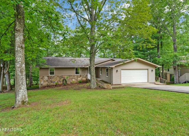 Property at 116 Greenwood Rd, Crossville, TN 38558, 3 beds, 2 baths