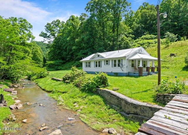 Property at 4724 S Highway 25 W, Lafollette, TN 37766, 3 beds, 1 bath