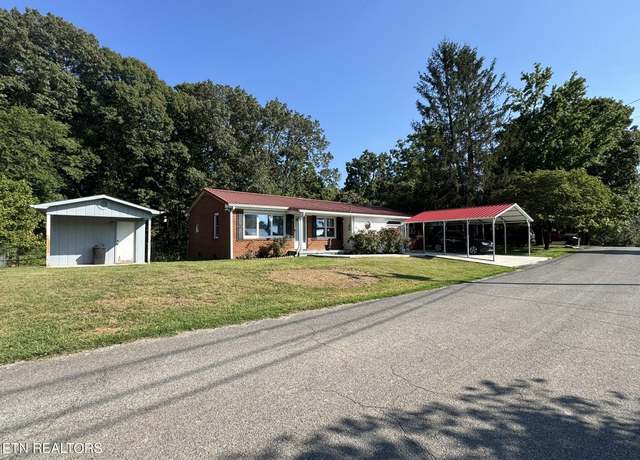 Property at 136 Hamilton Ave, Lenoir City, TN 37771, 3 beds, 2 baths