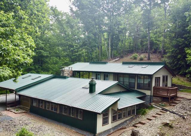 Property at 619 Jefferson Rd, Gatlinburg, TN 37738, 2 beds, 2 baths