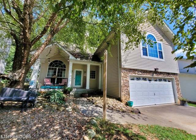 Property at 740 Station View Rd, Knoxville, TN 37919, 3 beds, 2 baths