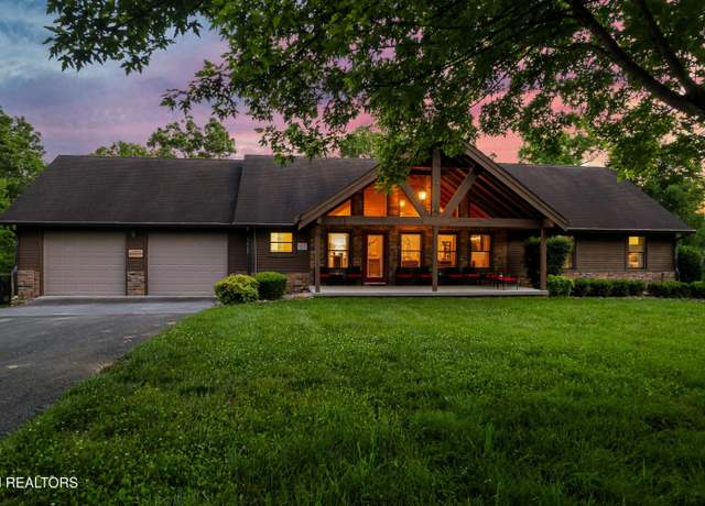 Property at 2744 Dayne Dr, Sevierville, TN 37876, 6 beds, 3.5 baths