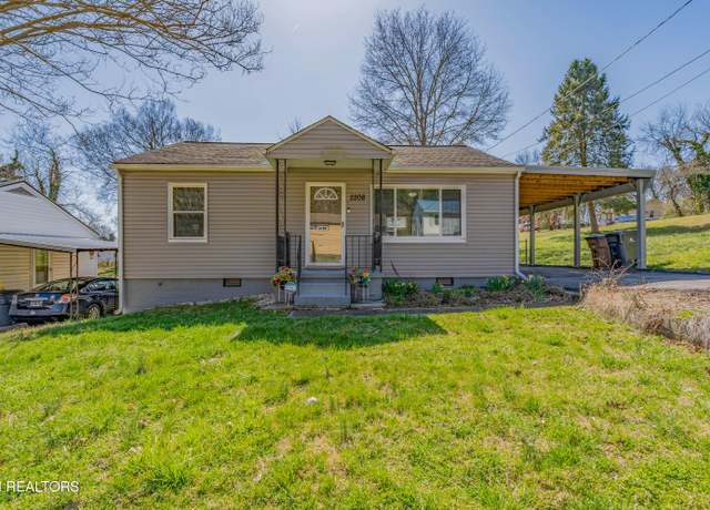 Property at 2208 Chester St, Knoxville, TN 37915, 2 beds, 1 bath