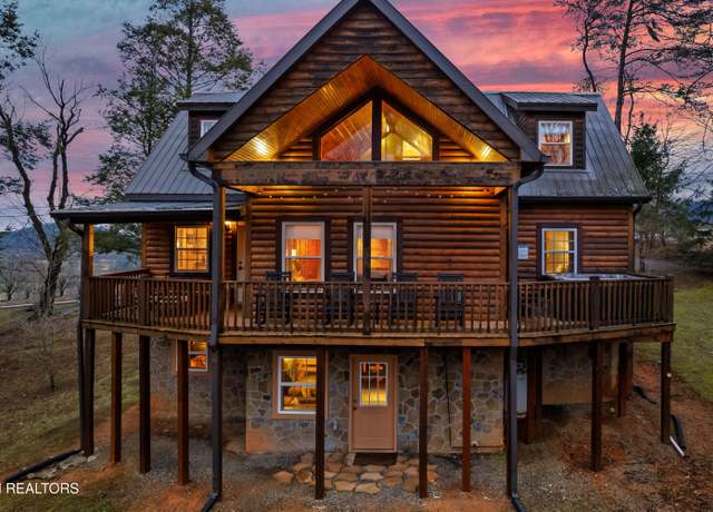 Property at 3330 Robeson Rd, Sevierville, TN 37862, 3 beds, 3.5 baths