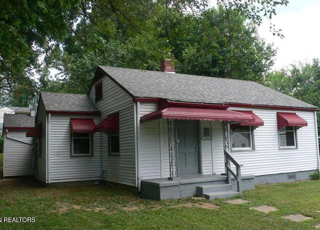 Property at 3430 Wilson Ave, Knoxville, TN 37914, 3 beds, 1 bath