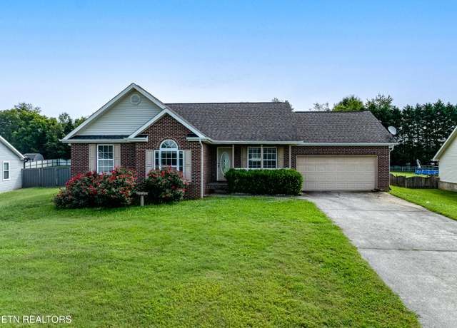 Property at 972 Mossy Grove Ln, Maryville, TN 37801, 3 beds, 2 baths