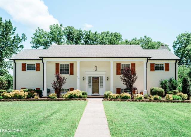 Property at 8704 Rushmore Dr, Knoxville, TN 37923, 3 beds, 3 baths