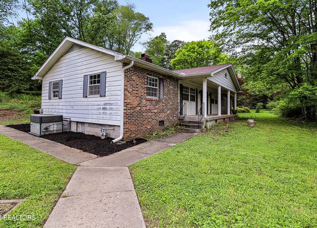 Property at 107 Underwood Rd, Oak Ridge, TN 37830, 4 beds, 2 baths