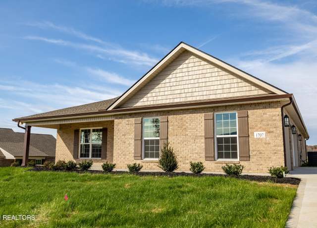 Property at 1707 Millstone Dr, Maryville, TN 37803, 3 beds, 2 baths